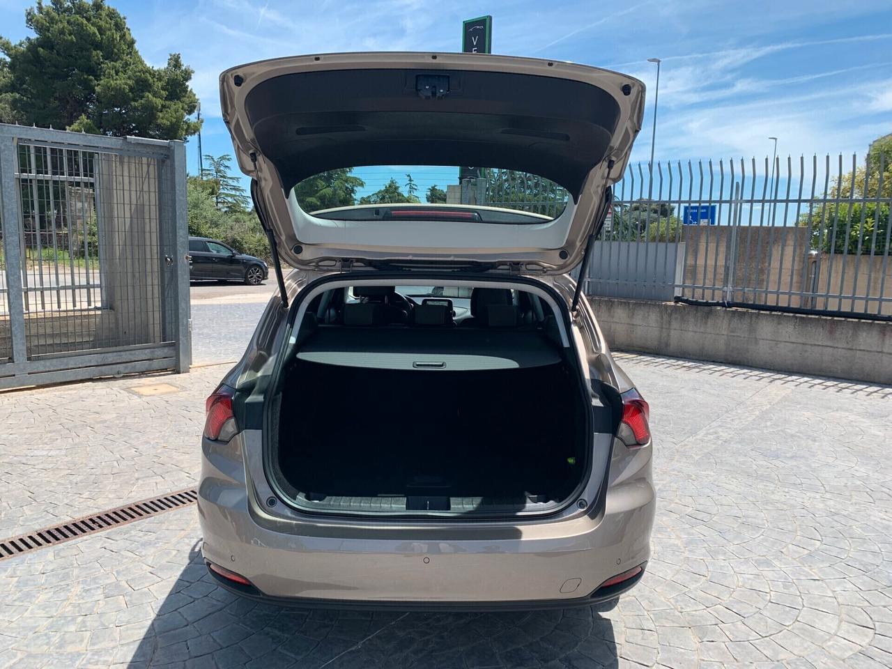 Fiat Tipo 1.6 Mjt S&S SW Lounge