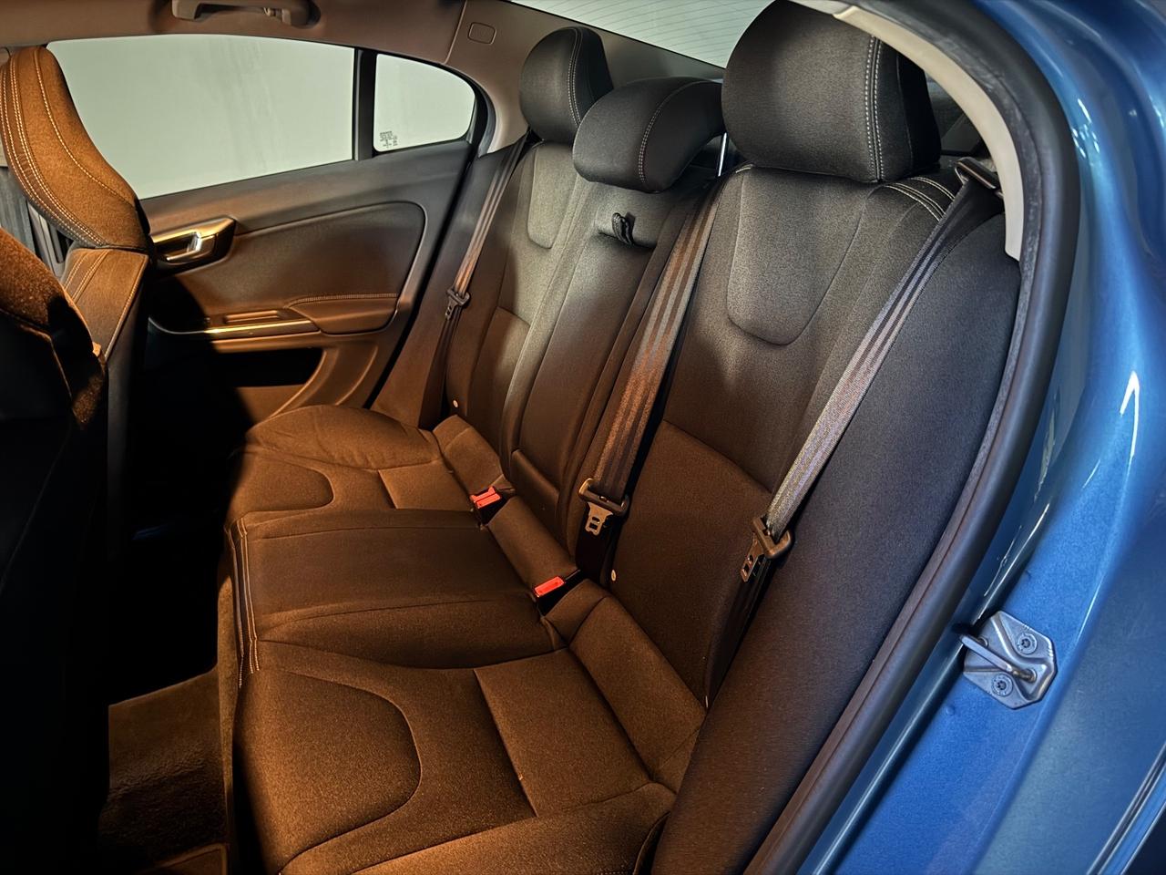 Volvo S60 CAMBIO AUTOMATICO ADATTA A NEOPATENTATI