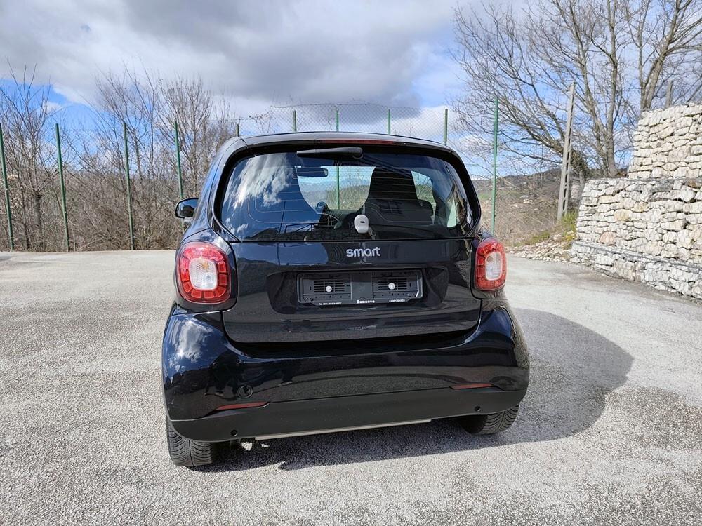 Smart ForTwo 90 0.9 Turbo twinamic Passion NAVI, LED, Sedili Riscalald.