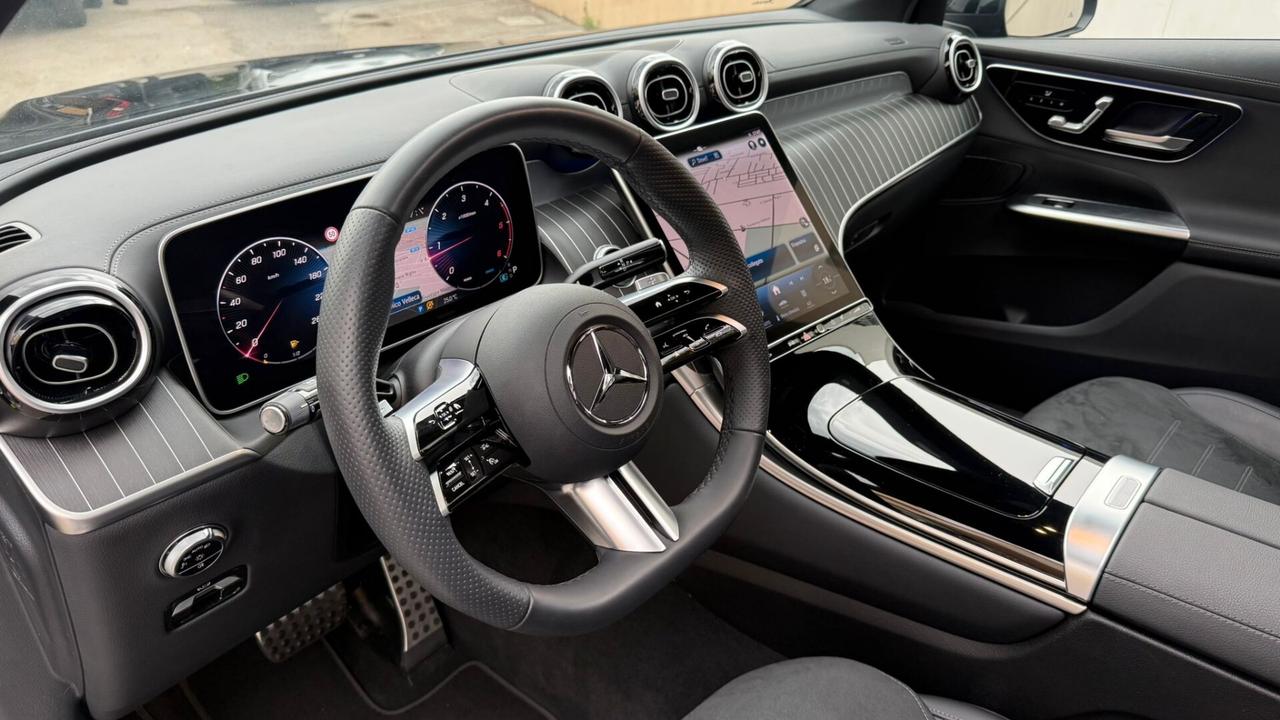 MERCEDES GLC 220d Coupé 2024 MILD HYBRID AMG LINE PREMIUM PLUS