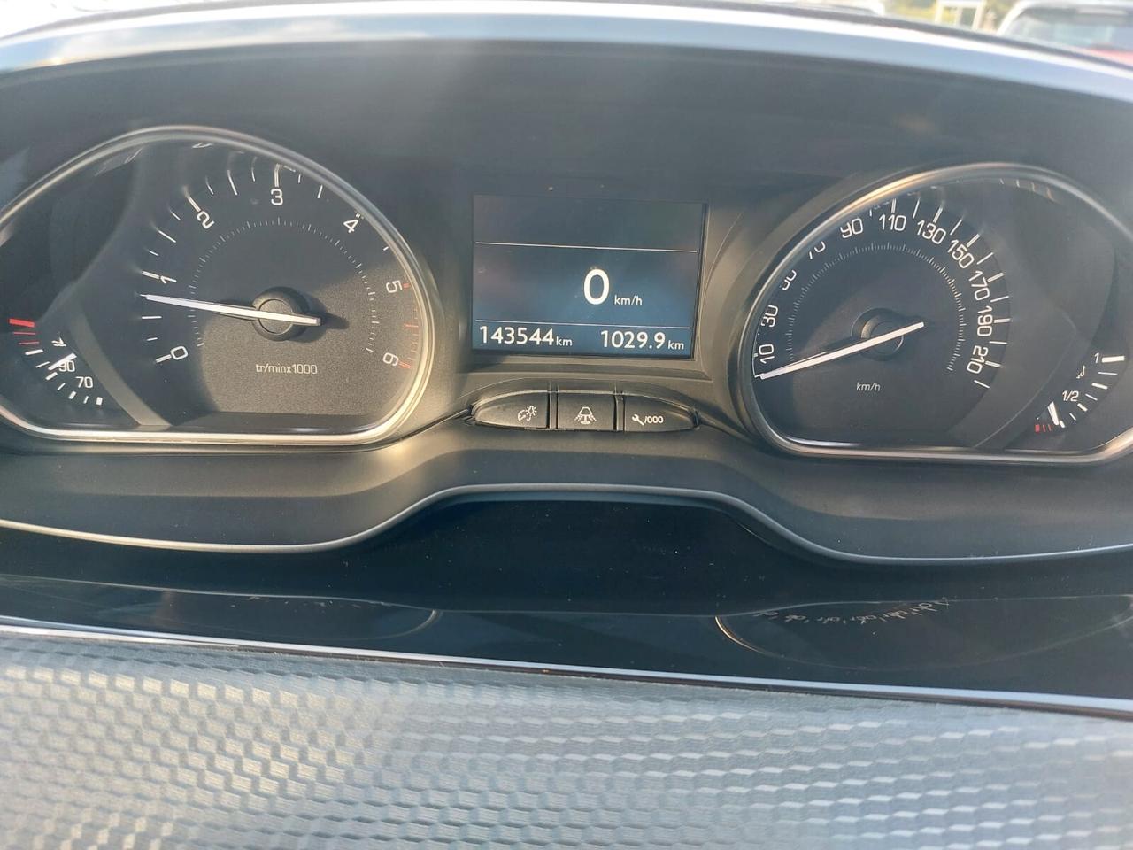Peugeot 2008 BlueHDi 100 Allure UNICO PROPRIETARIO