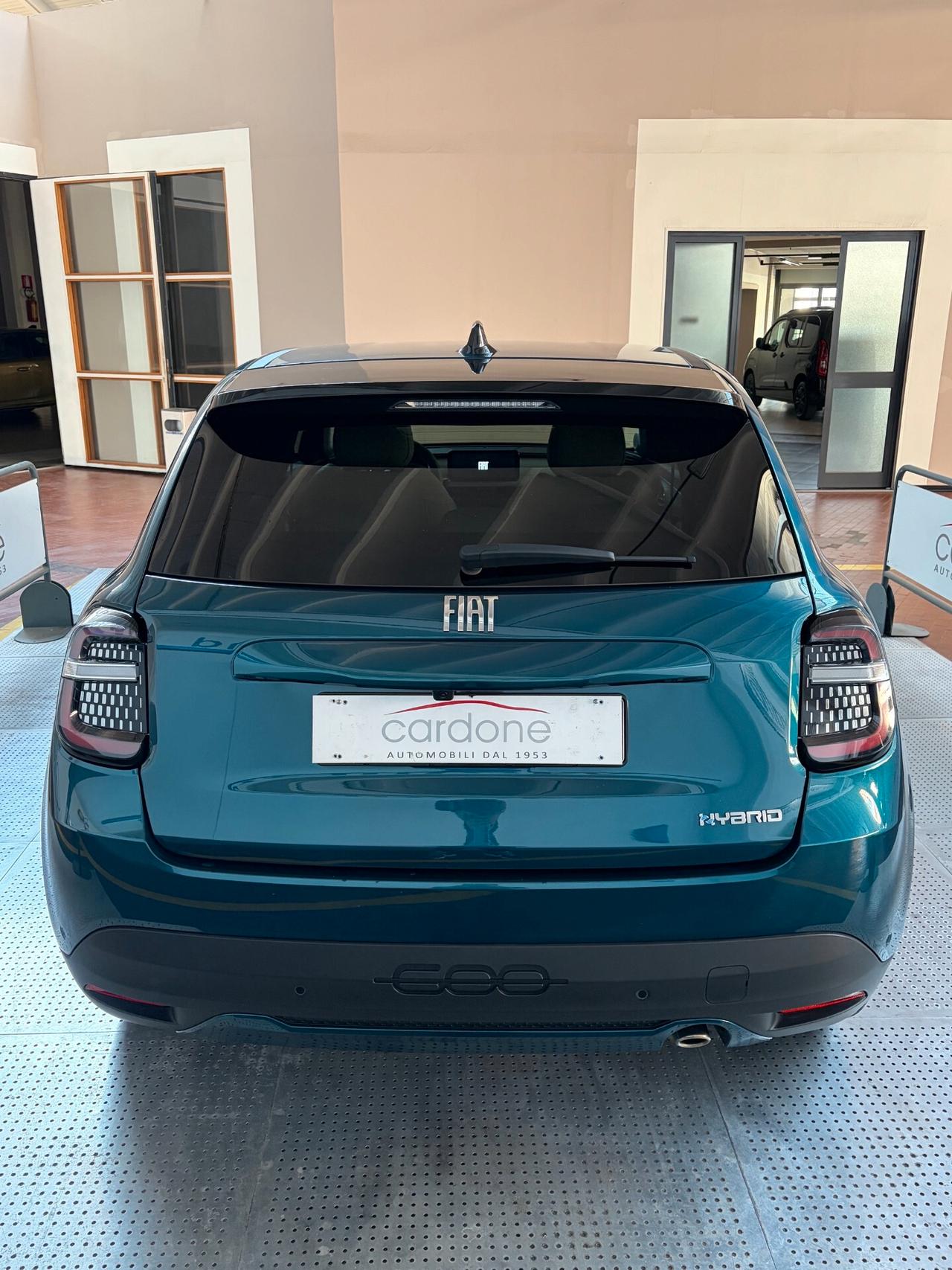 FIAT 600 1.2 HYBRID DCT MHEV LA PRIMA (19.000 KM!)