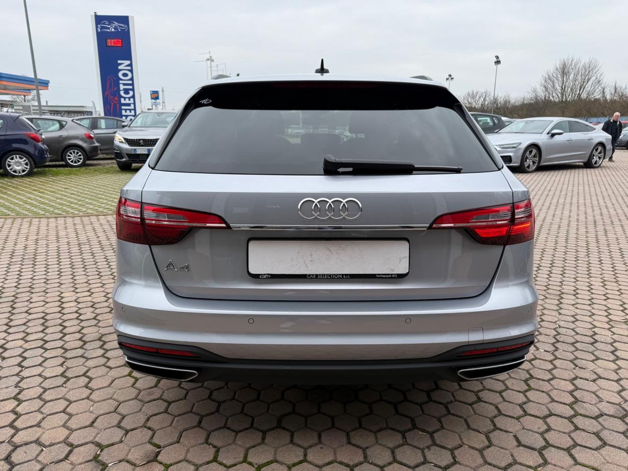 Audi A4 Avant 30 TDI/136 CV S tronic