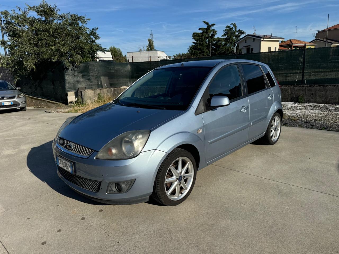 Ford Fiesta 1.2 16V 5p. Ghia