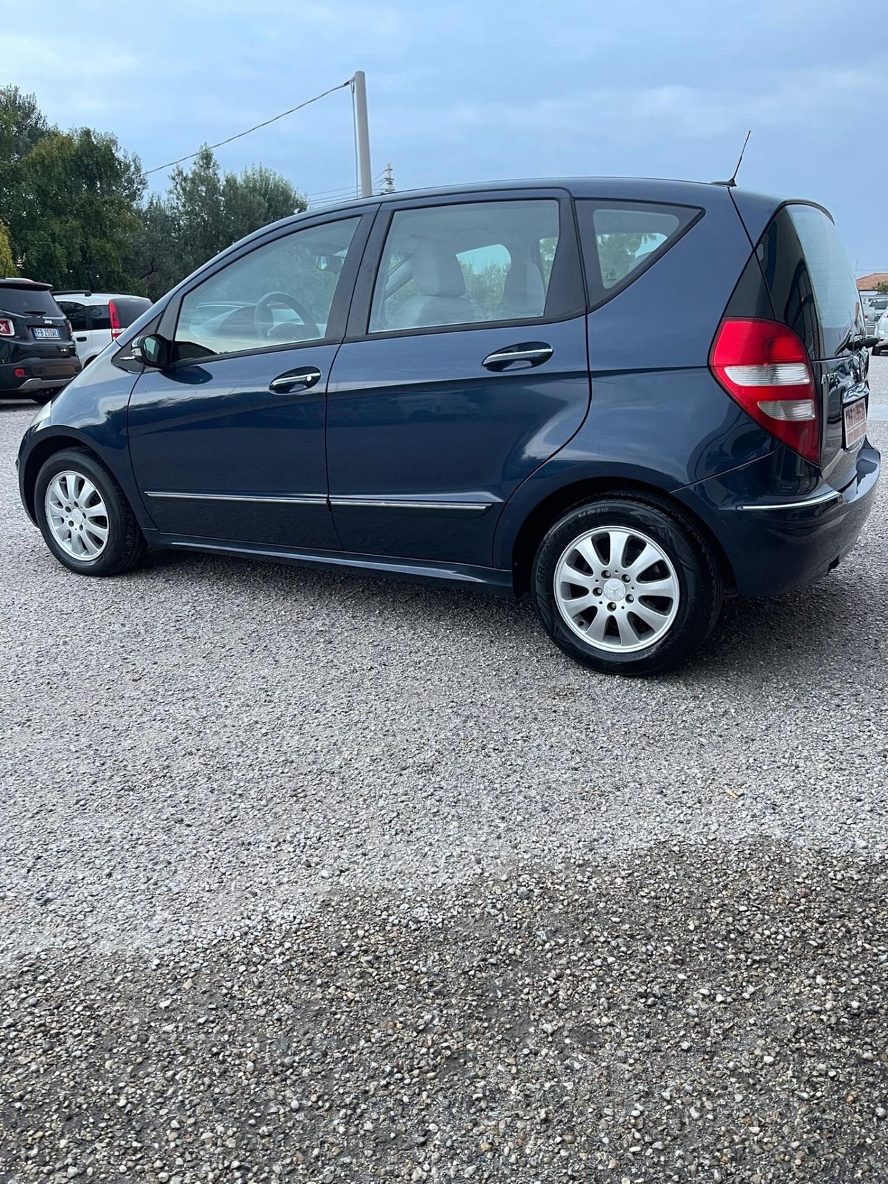 Mercedes A 150 -BENZINA-NEOPATENTATI