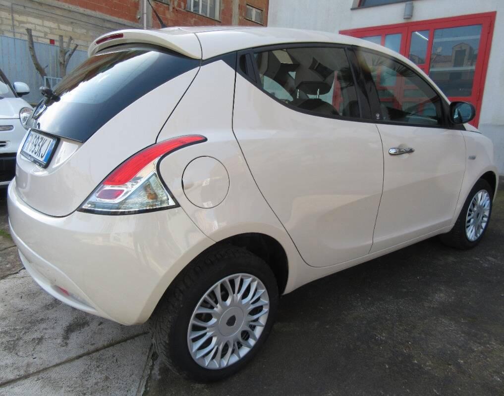 Lancia Ypsilon 1.3 mjt Gold s&s 95cv