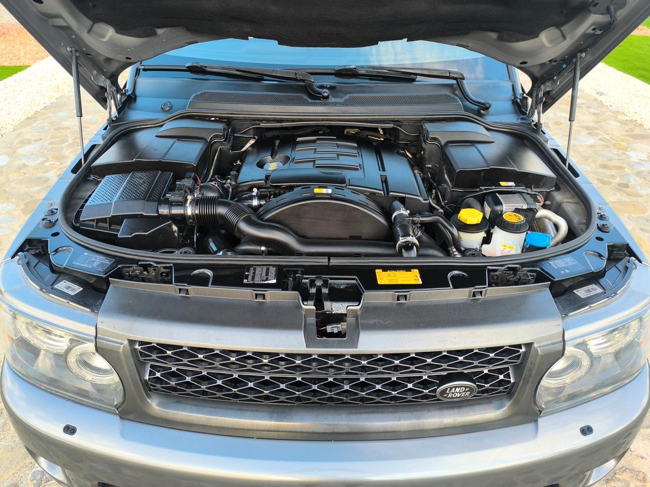 Land Rover Range Sport 3.0 SDV6 HSE perfetta in tutto
