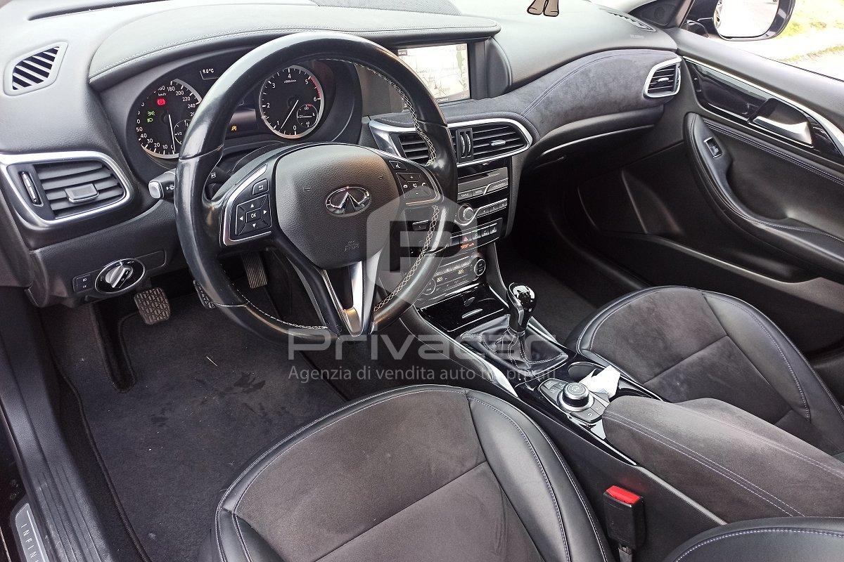 INFINITI Q30 1.5 diesel Premium Tech