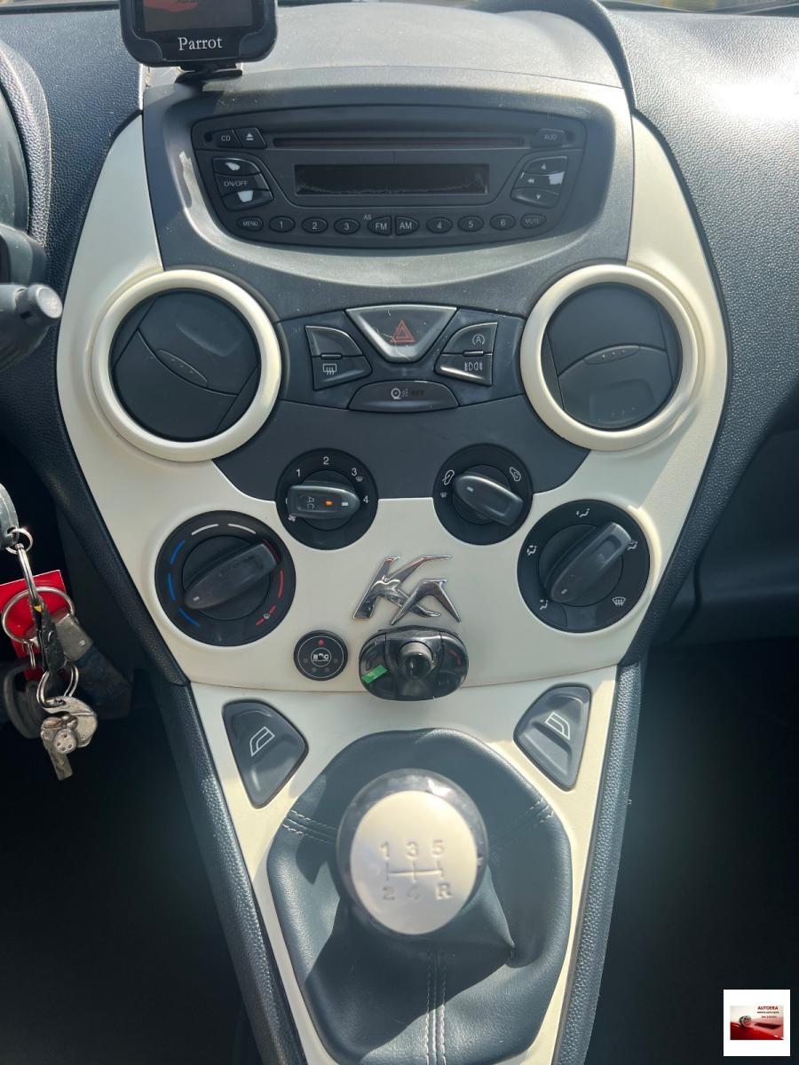 FORD - Ka - + 1.2 8V 69 CV Titanium