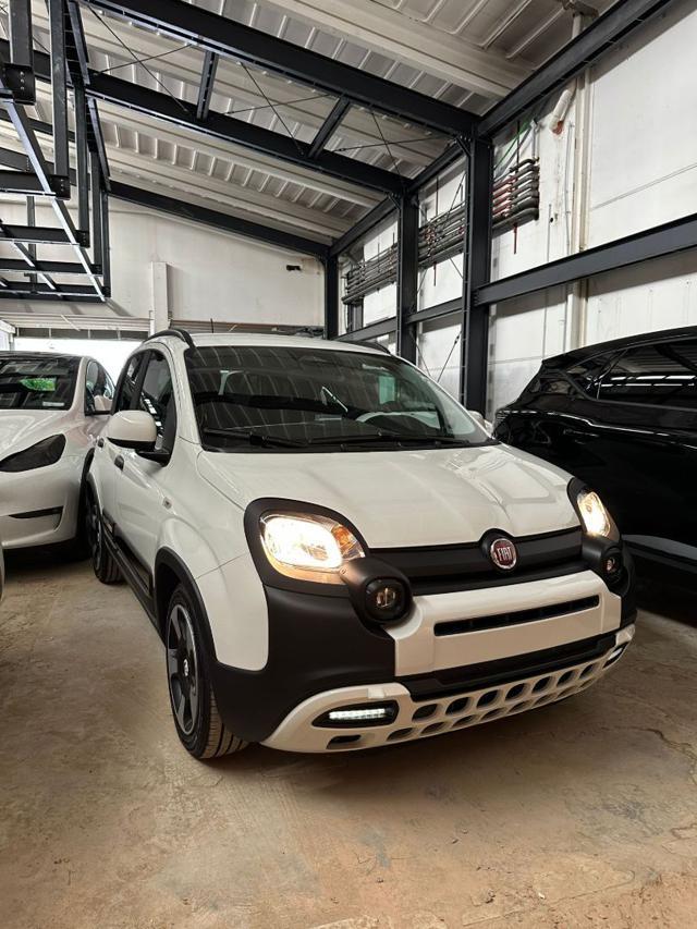 FIAT Panda New Panda 1.0 FireFly S&S Hybrid Pandina