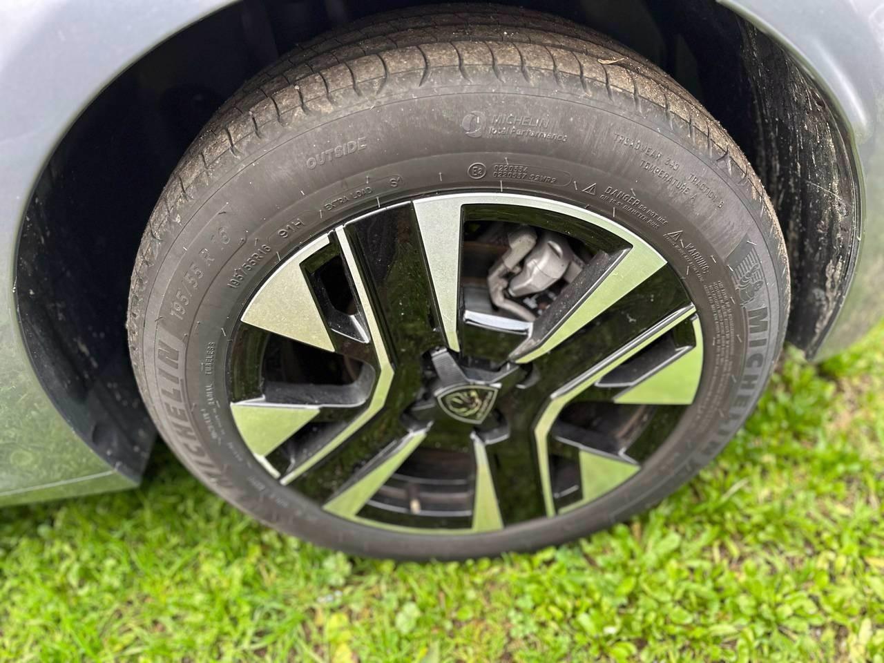 PEUGEOT 208 II 2023 - 208 1.2 puretech Allure s&s 100cv