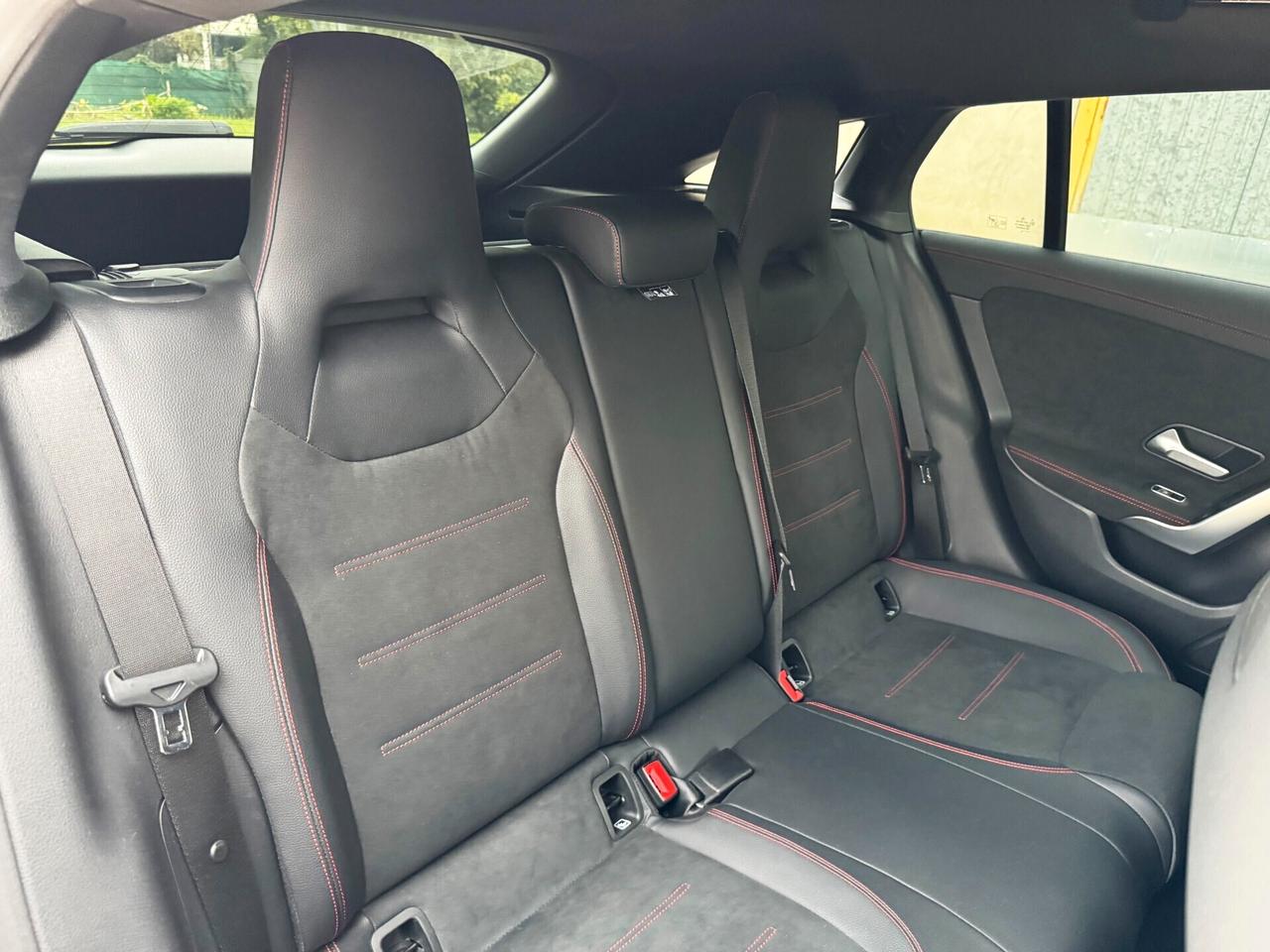 Mercedes CLA 220 d Premium AMG Night 4Matic