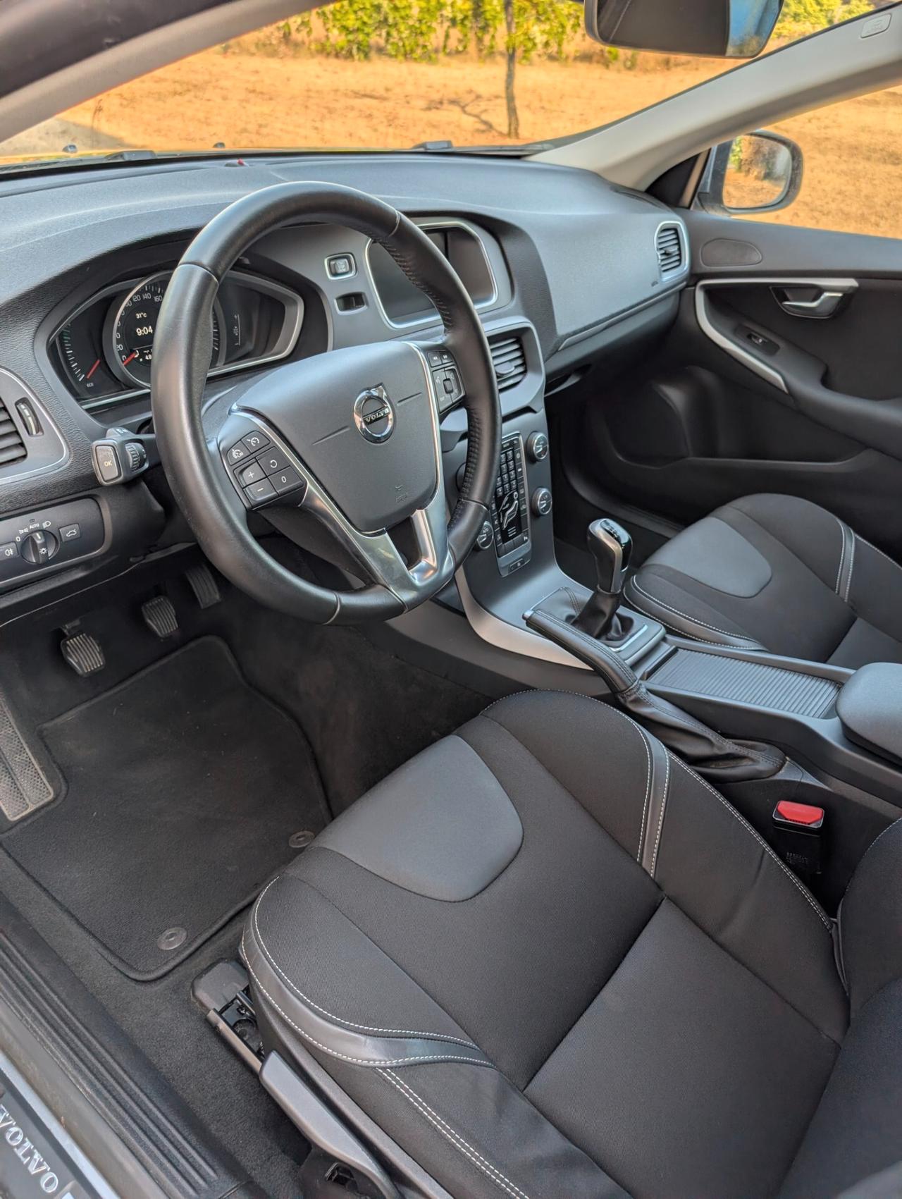 Volvo V40 D2 Momentum