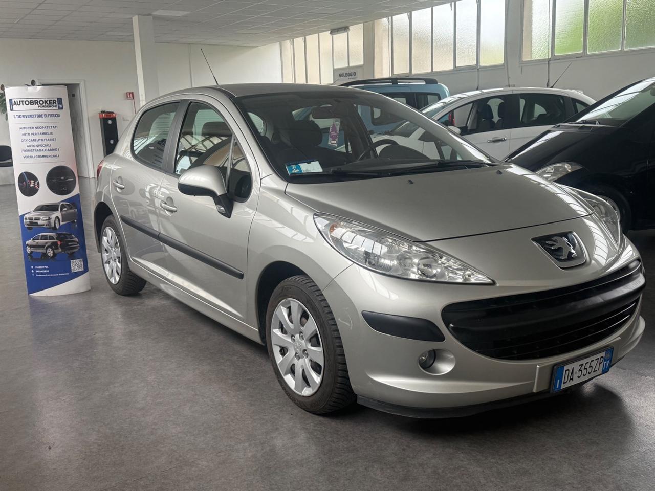 Peugeot 207 1.4 88CV 5p. XS 87.000km