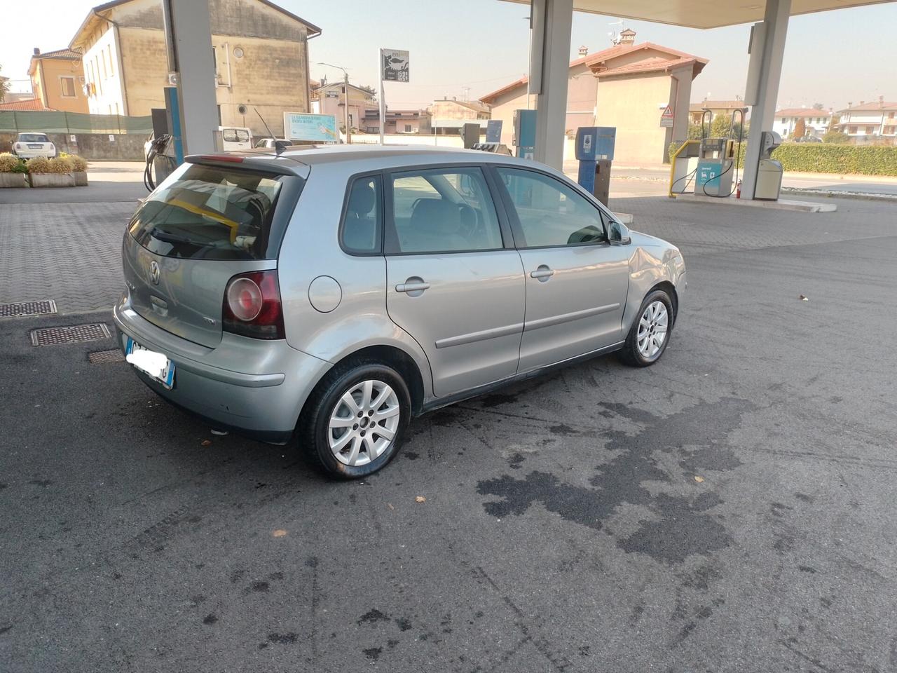 Volkswagen Polo 1.4/80CV TDI 5p. Sportline