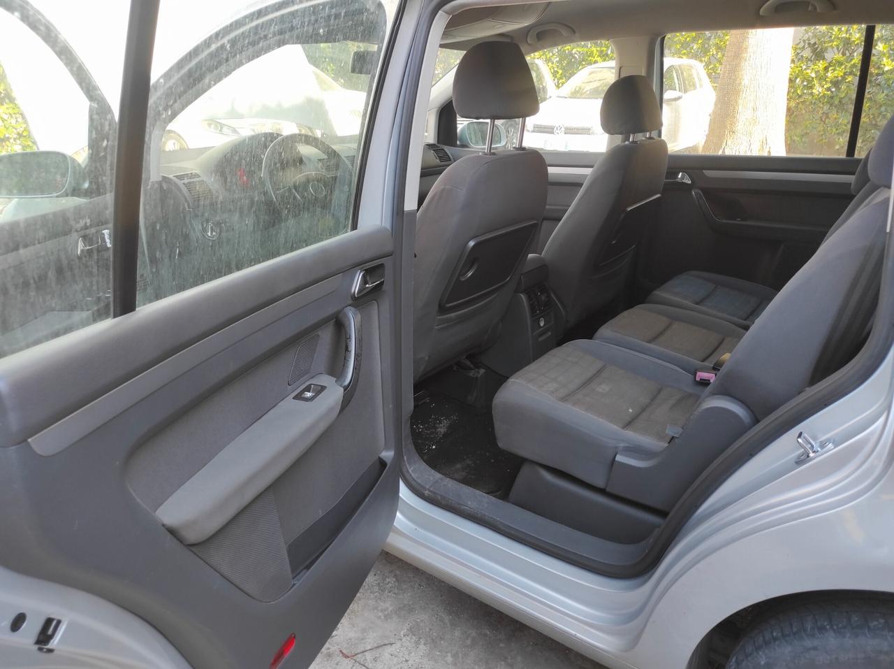 Volkswagen Touran 2006 1.9 TDI 105CV 7 POSTI