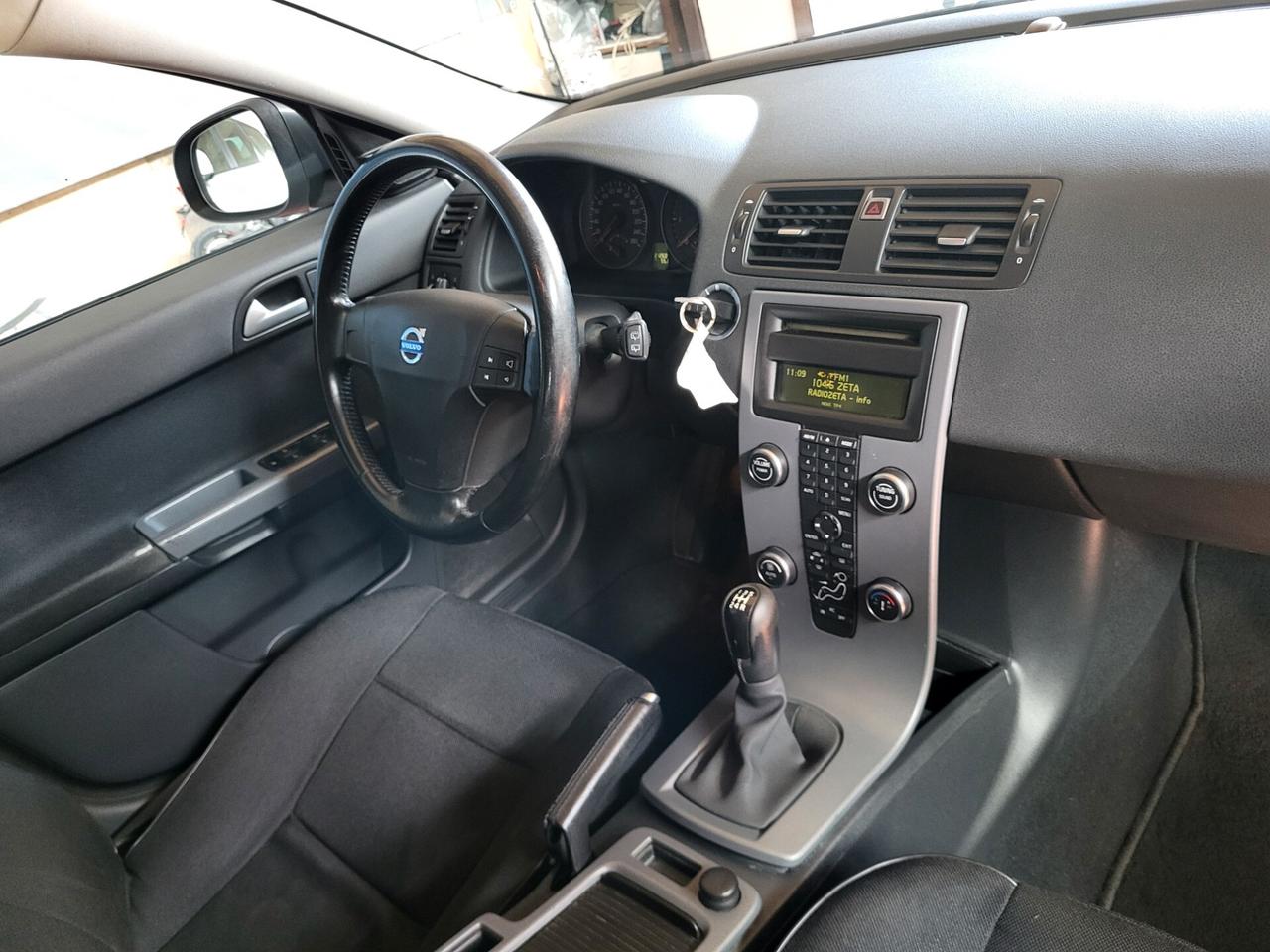 Volvo V50 D2 POLAR