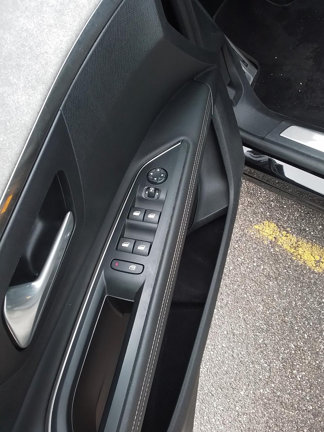 Peugeot 5008 BlueHDi 180 S&S EAT8 GT