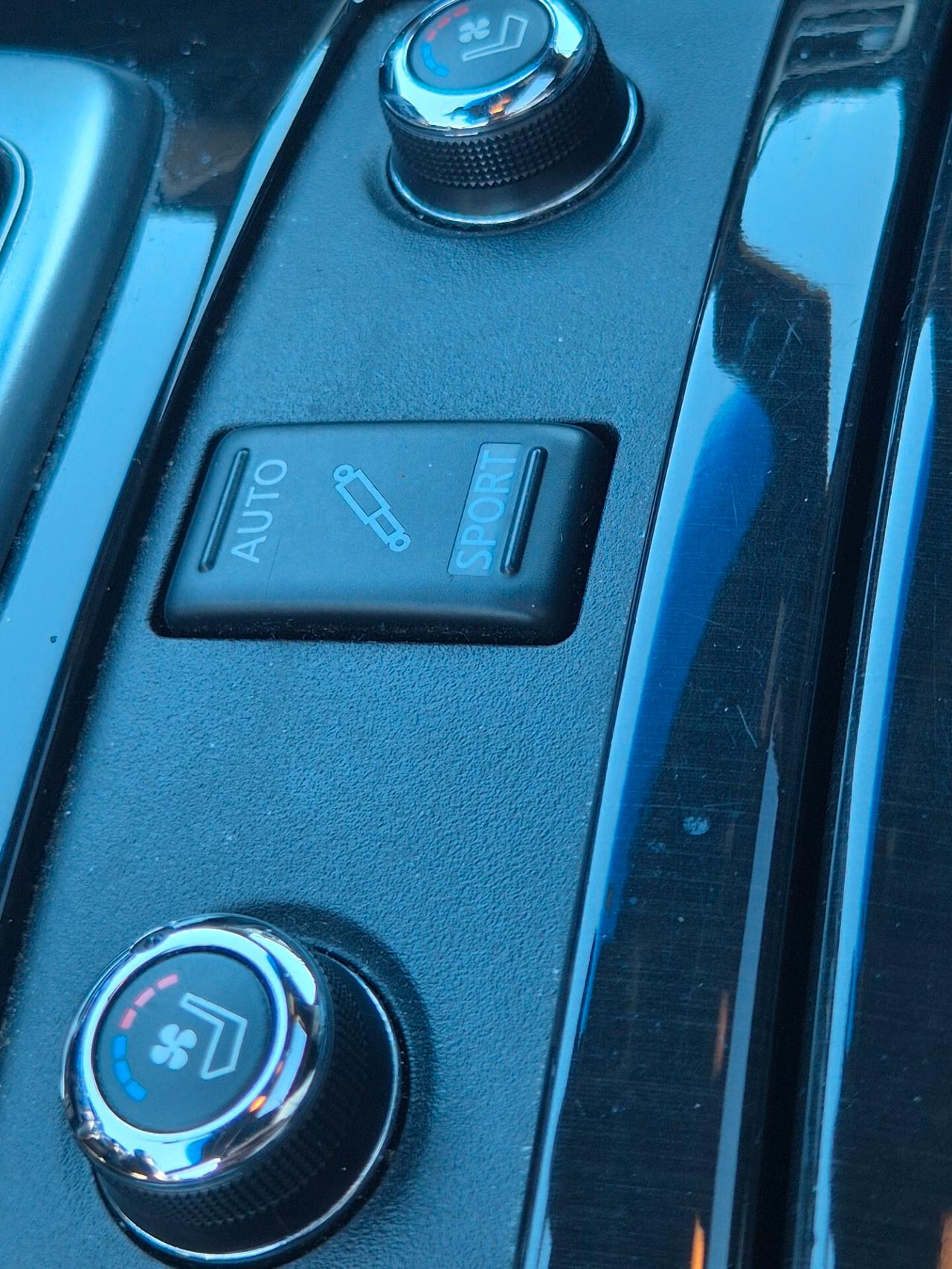 Infiniti QX70 3.0 diesel V6 AT S Premium