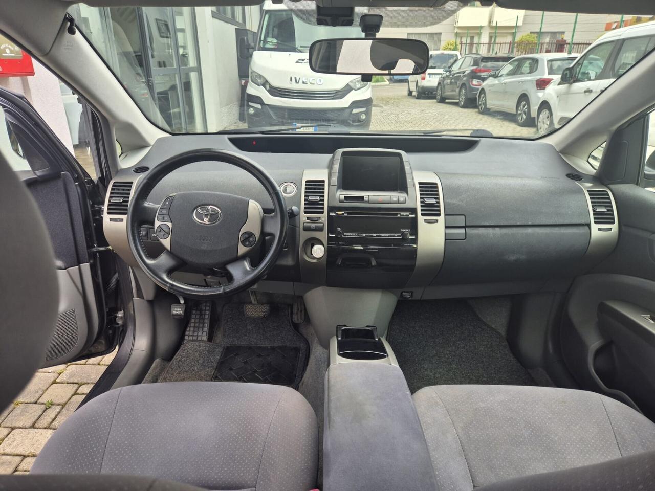 Toyota Prius 1.5i 16V IBRIDA AUTOMATICA 89000KM!!!