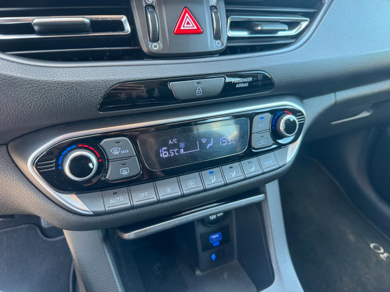 Hyundai i30 1.6 CRDi 136 CV hybrid 48V DCT 5 porte Prime