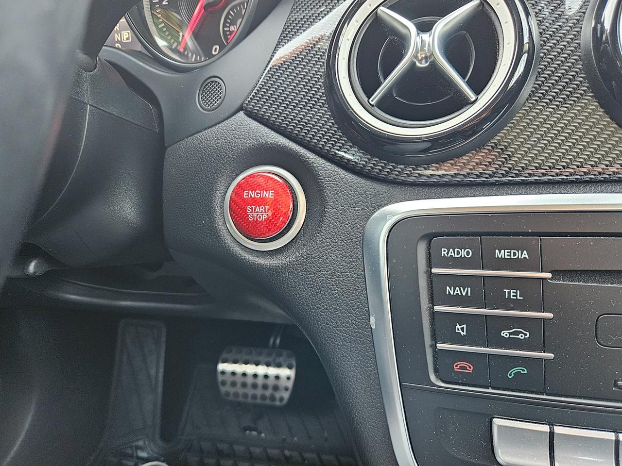 Mercedes-benz CLA 200 d 4Matic PAK AMG EDITION NIGHT