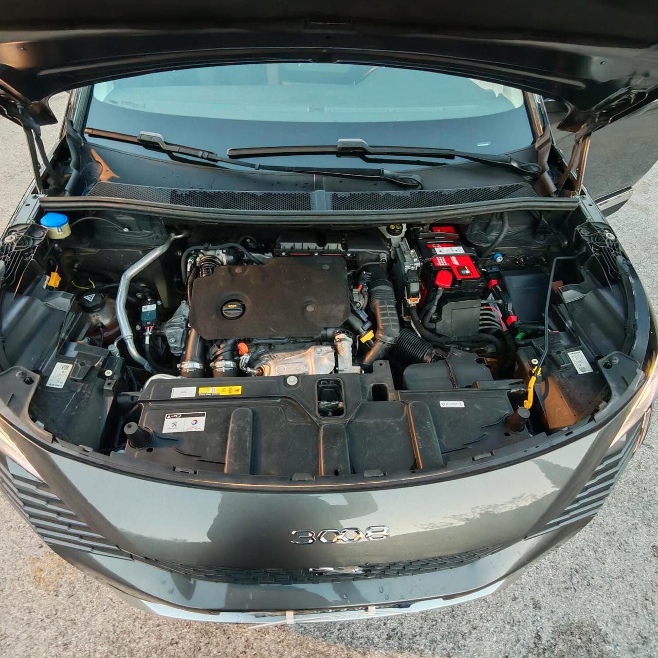 Peugeot 3008 BlueHDi 130 S&S EAT8 Active Business