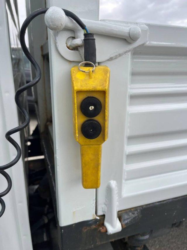 IVECO Ecodaily 35C13/BarTor 2.3hpi Cabinato RIBALTABILE TRILATER