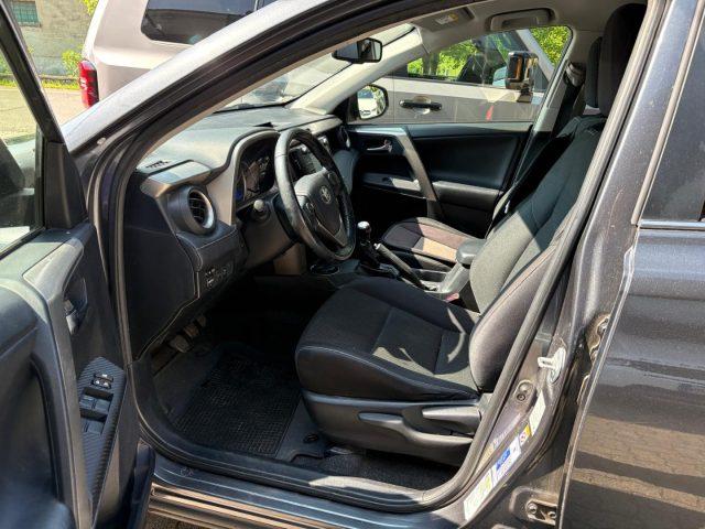 TOYOTA RAV 4 RAV4 2.0 D-4D 2WD Style White Ed. OK NEOPATENATO