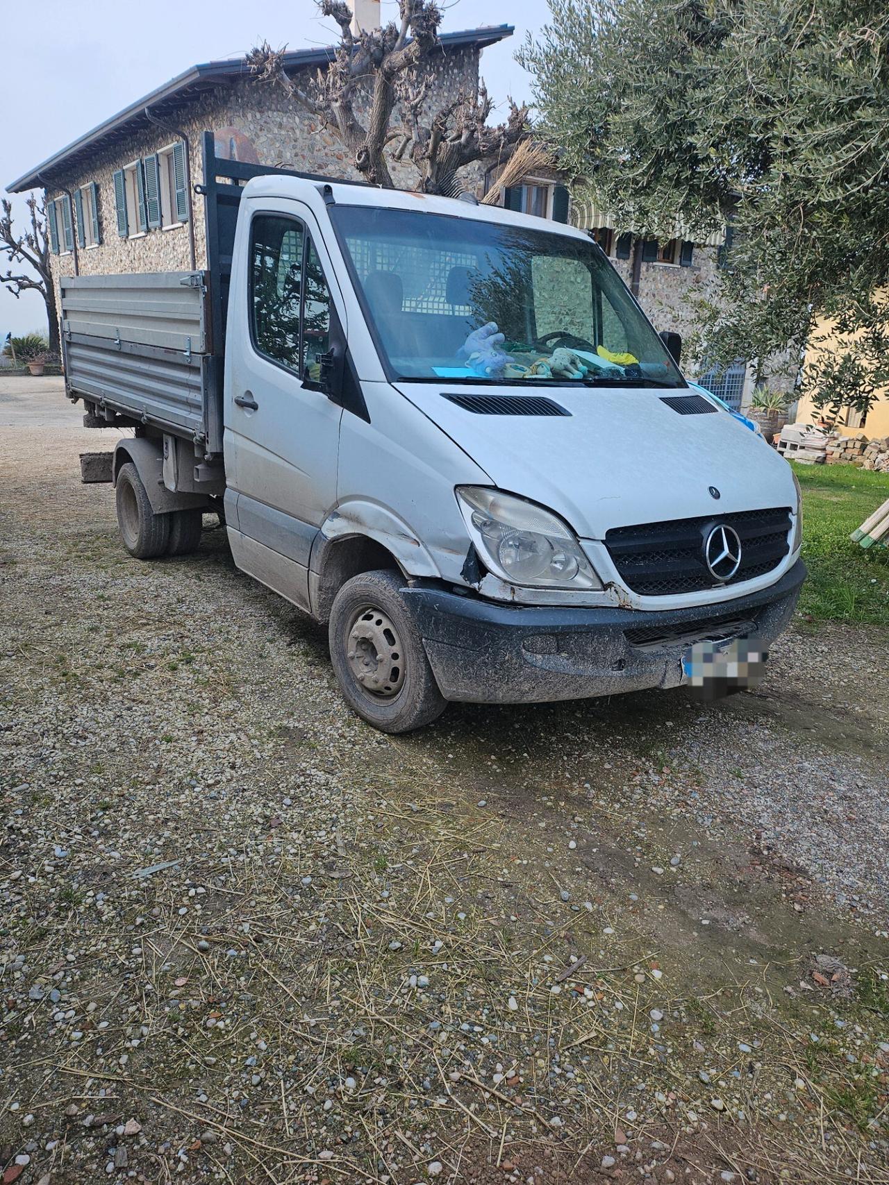 Mercedes Benz 411 ribaltabile trilaterale