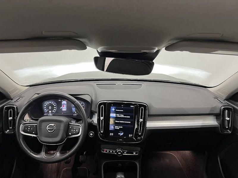 Volvo XC40 T2 Geartronic Momentum