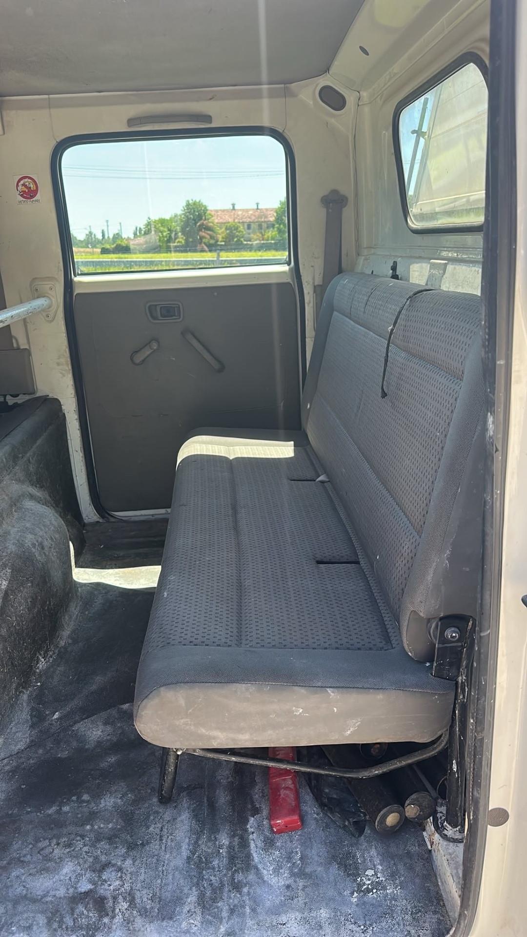 Mitsubishi cabstar 2007 diesel 2.5