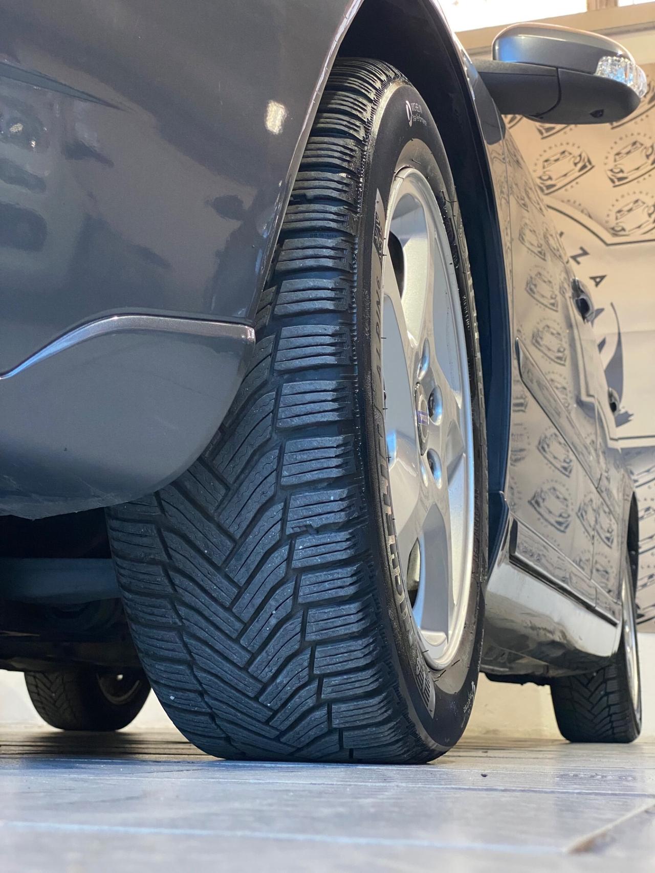 Volvo V50 1.6D 2012 • Spaziosa e sicura