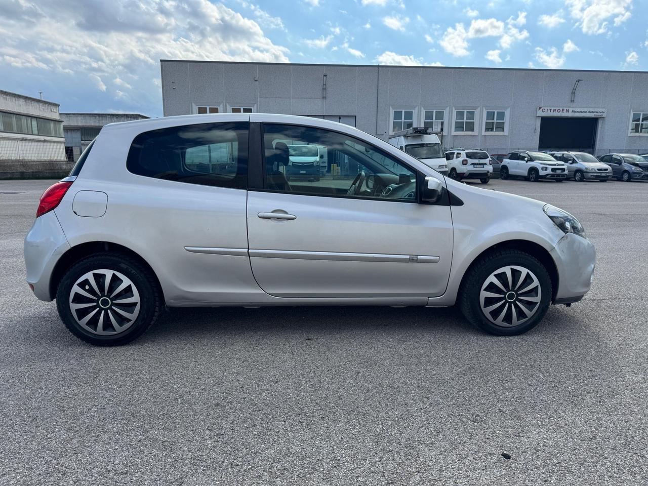 Renault Clio 1.2 16V Luxe 62000 km