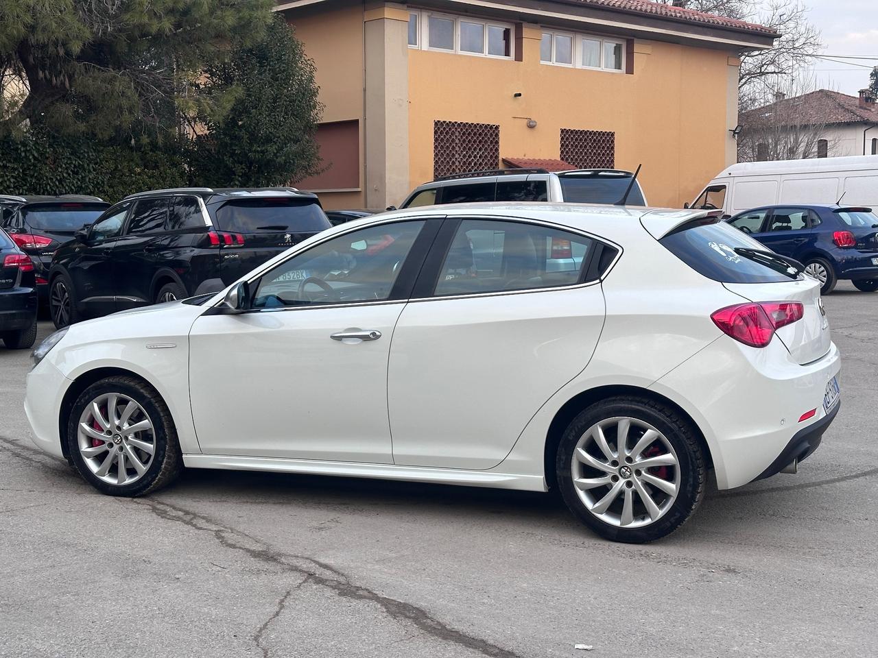 Alfa Romeo Giulietta 1.6 JTDm-2 105 CV Exclusive solo 160mila km