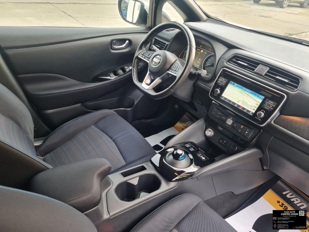 NISSAN Leaf Tekna 40 kWh-Elettrica-19.000 Km