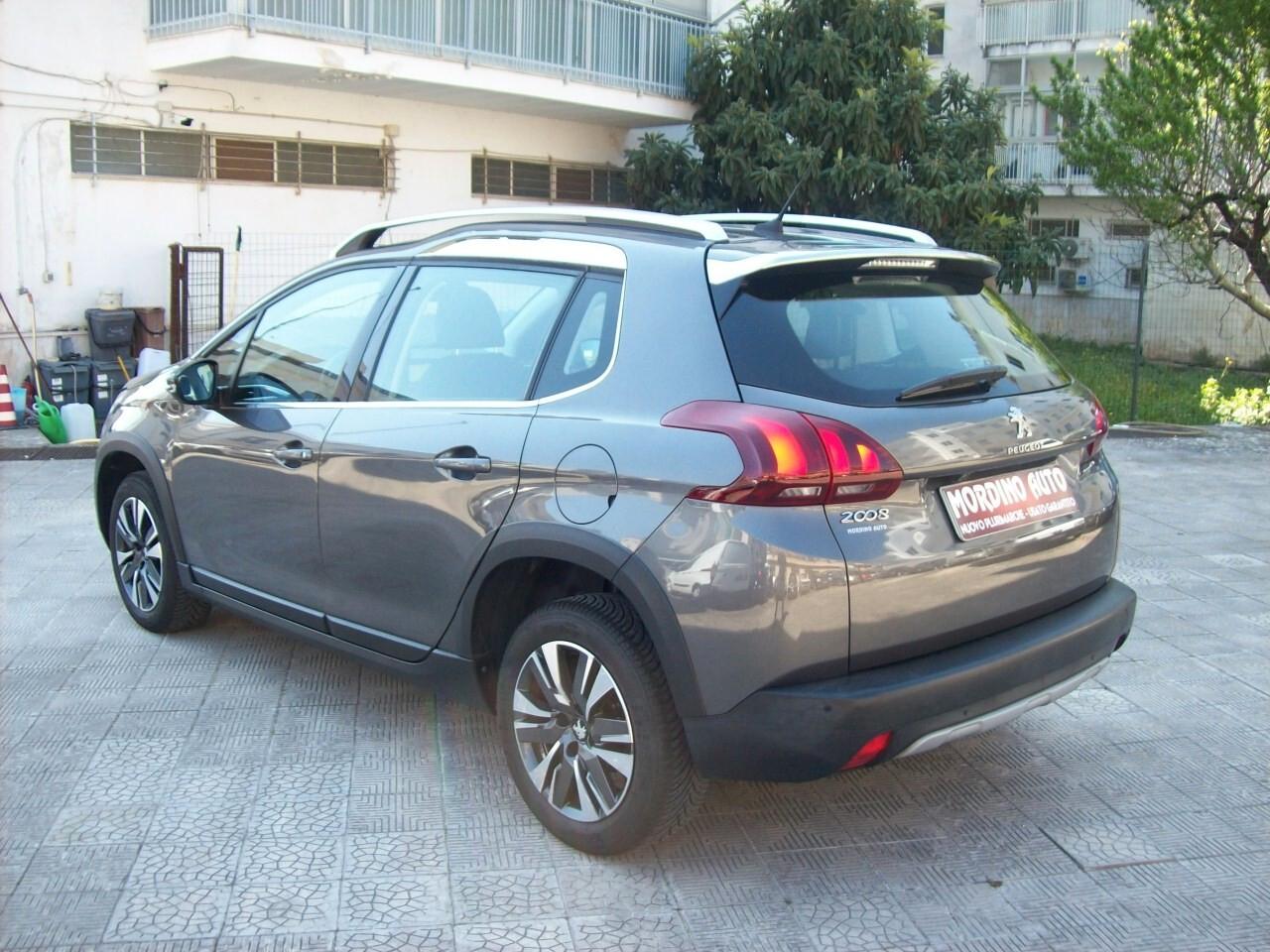 Peugeot 2008 1.5 BlueHDi 102 S&S Allure