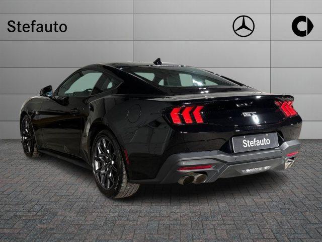 FORD Mustang Fastback 5.0 V8 aut. GT