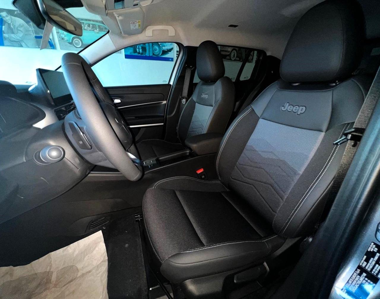 Jeep Avenger 1.2 Turbo 110 CV MHEV Summit