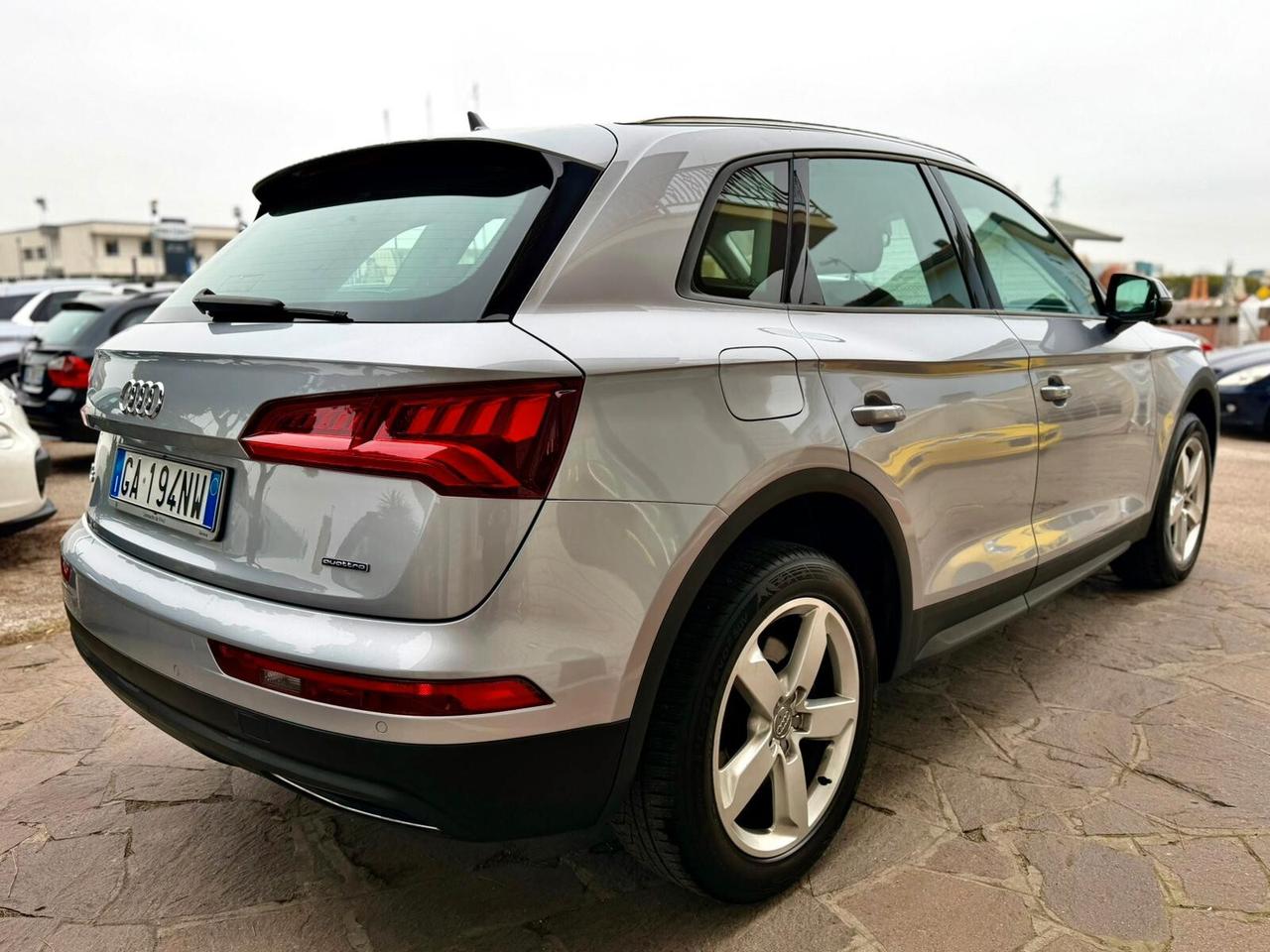 Audi Q5 35 TDI quattro S tronic Business