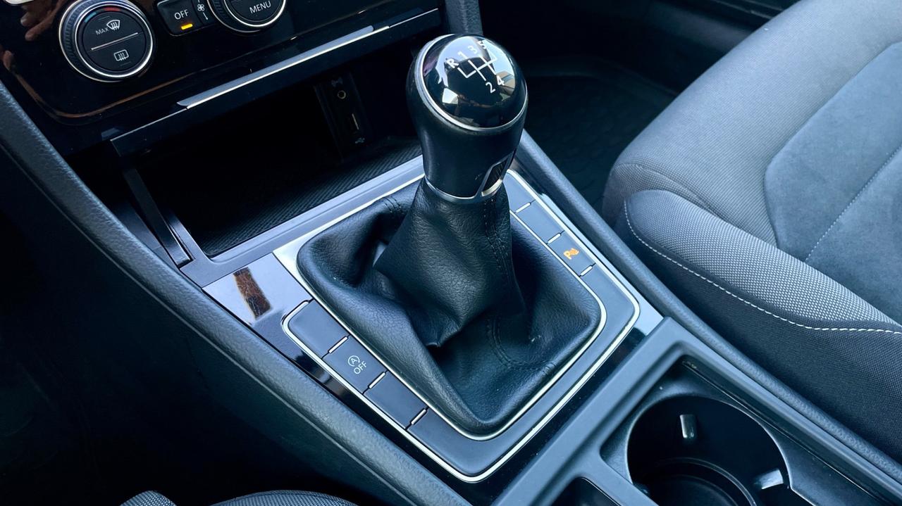 VOLKSWAGEN GOLF 1.6 TDI EXECUTIVE BLUEMOTION TECHNOLOGY 116CV - VIRTUAL COCKPIT, CARPLAY, NEOPATENTATI