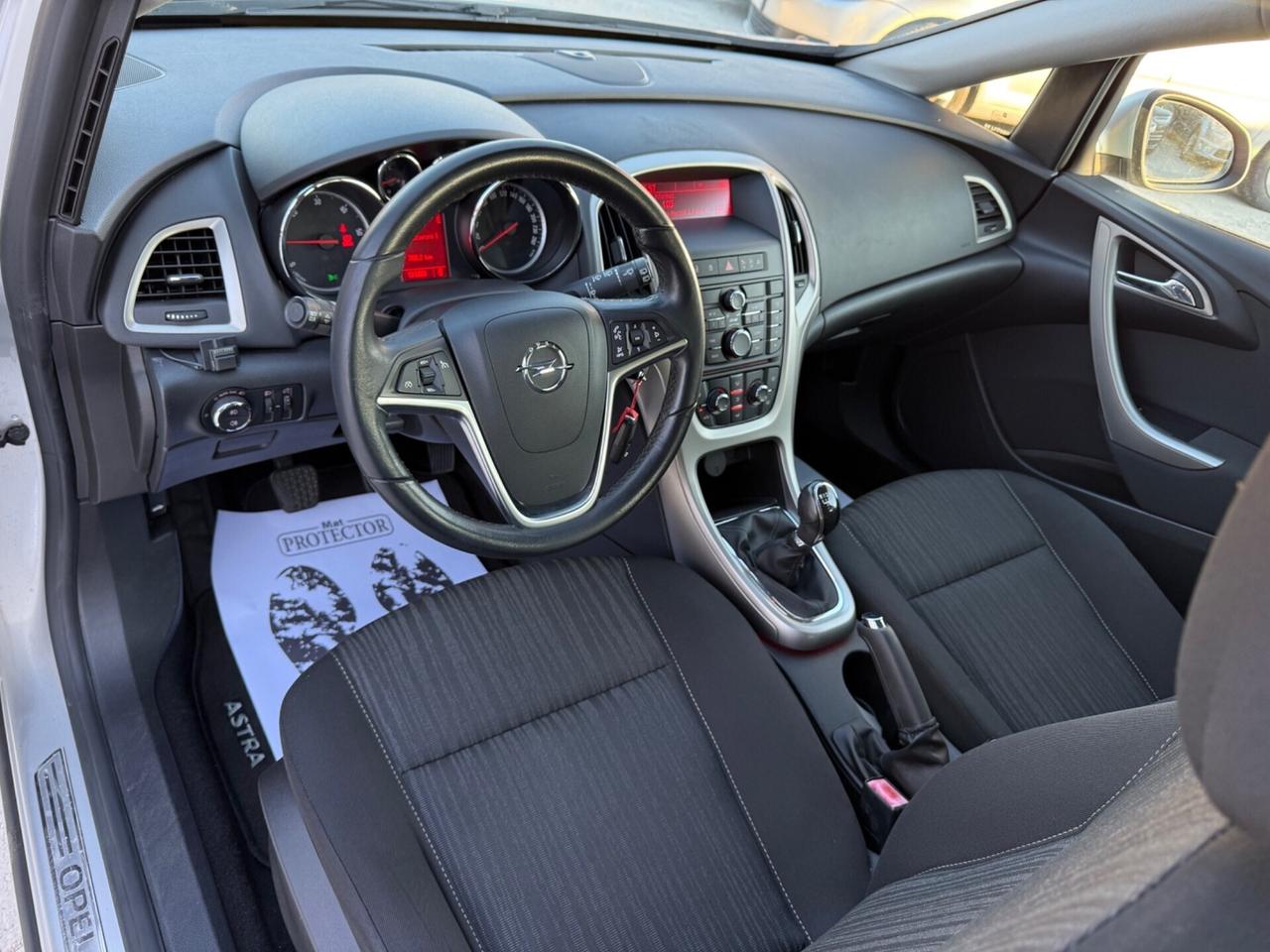 Opel Astra 1.7 CDTI 125CV Sports Tourer Cosmo UNIC