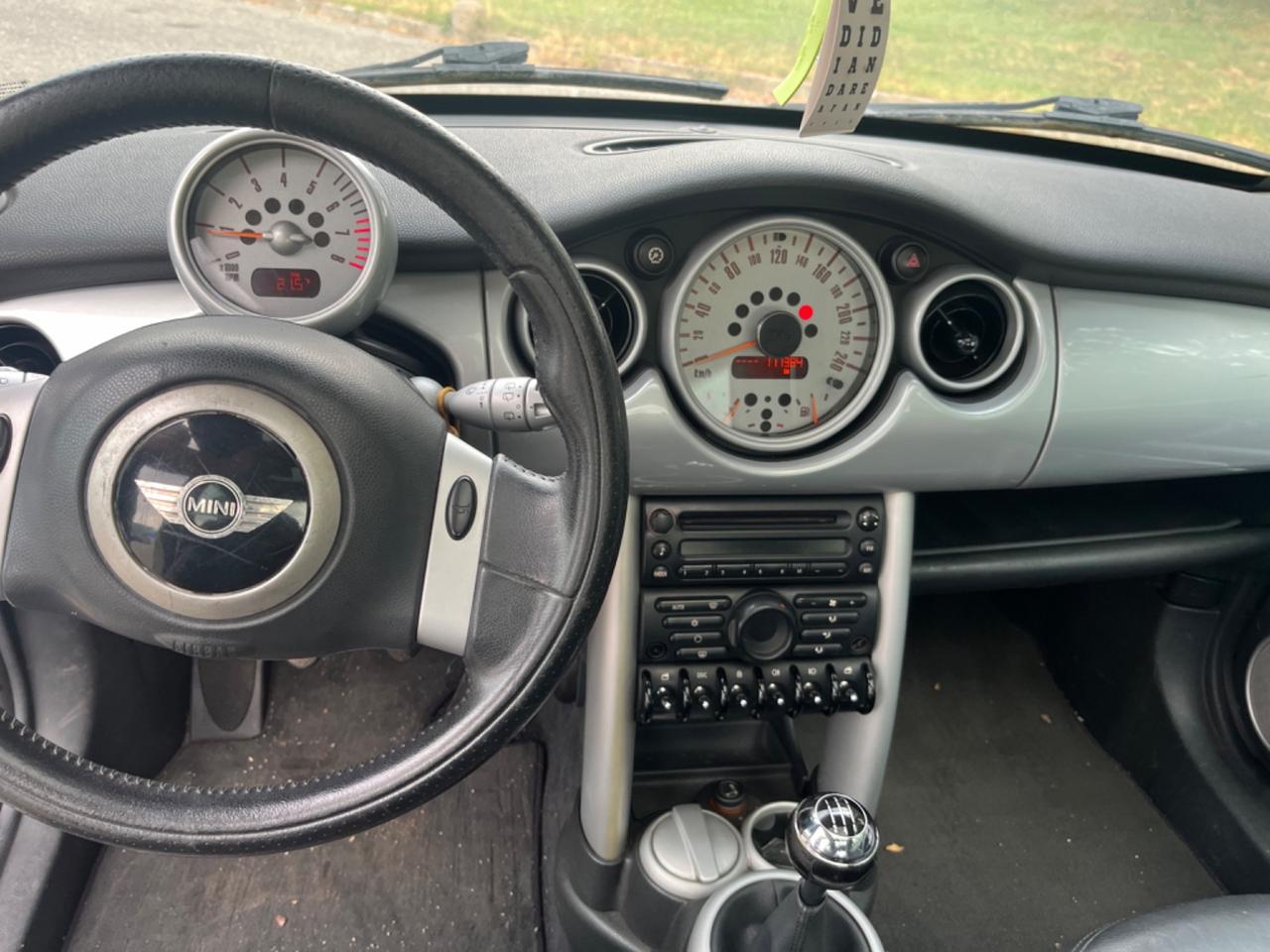 Mini Mini 1.6 16V Cooper 2004 mangia acqua