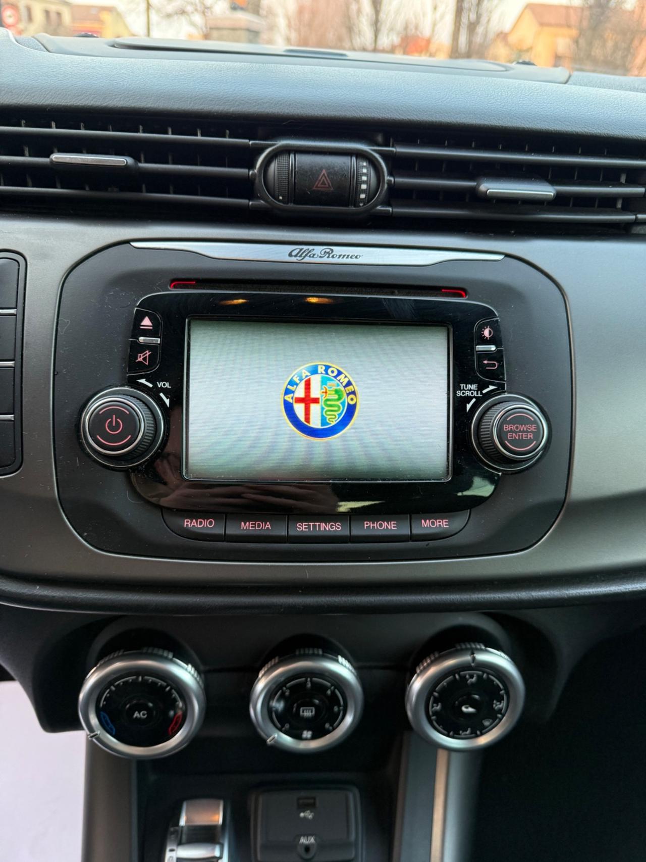 Alfa Romeo Giulietta 1.6 JTDm-2 105 CV Exclusive