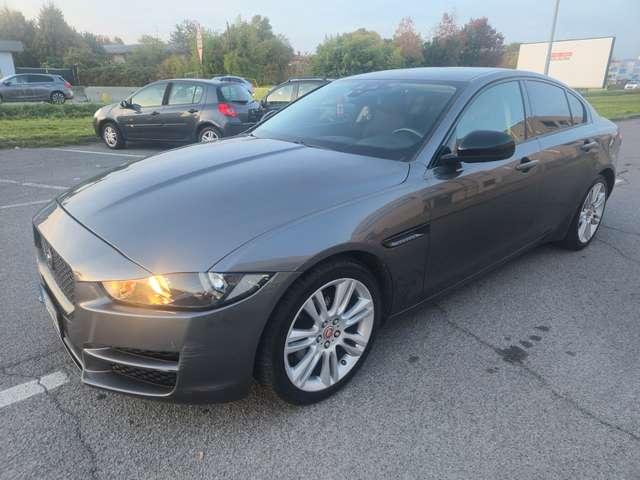 Jaguar XE XE 2.0d Portfolio 180cv auto