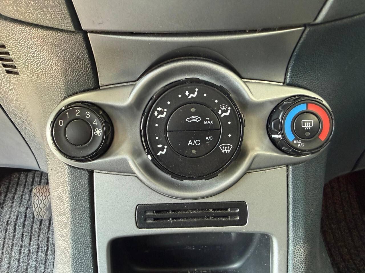 FORD FIESTA - 1.2 | 60 CV