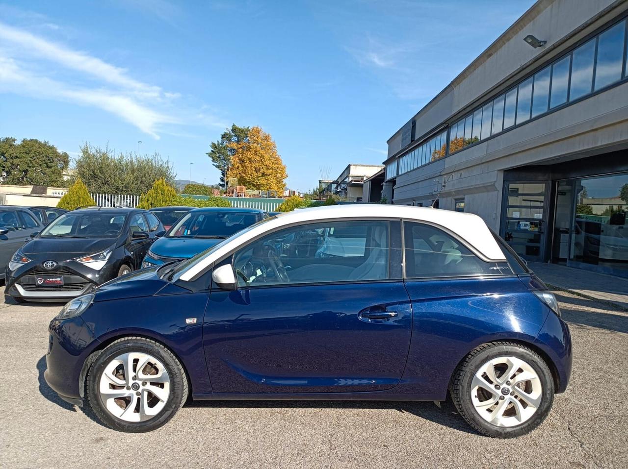 Opel Adam 1.2 70 CV Glam