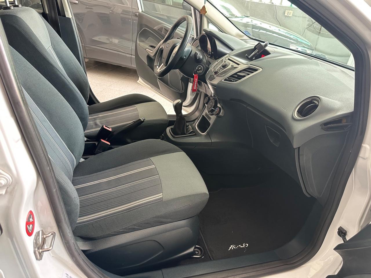 Ford Fiesta 1.4 5 porte Bz.- GPL Titanium