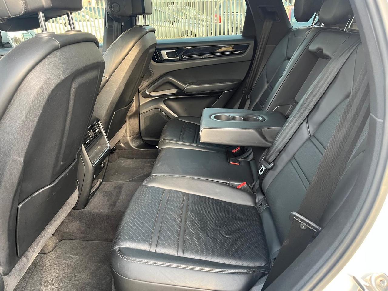 Porsche Cayenne 3.0 V6 E-Hybrid