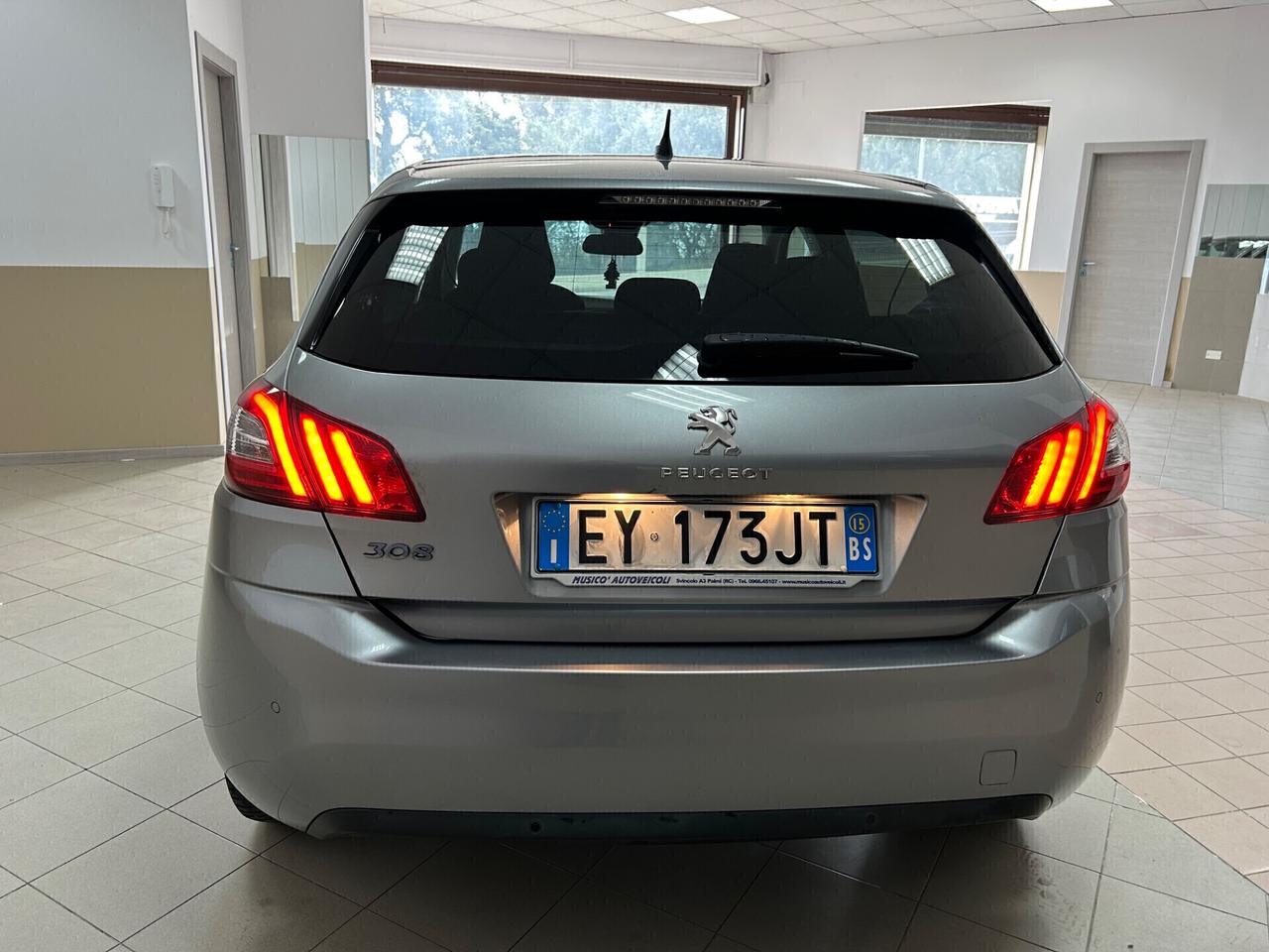 Peugeot 308 1.6 HDi 115 CV Allure